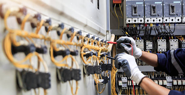 Professional Electrician technician working in Vian, OK